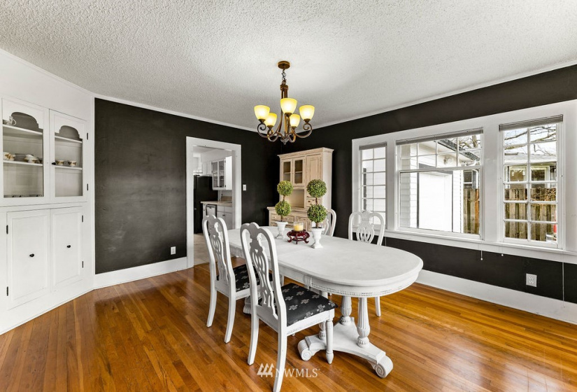 2618 Fir, Longview, Washington 98632, 4 Bedrooms Bedrooms, ,2 BathroomsBathrooms,Residential,For Sale,Fir,NWM1884716