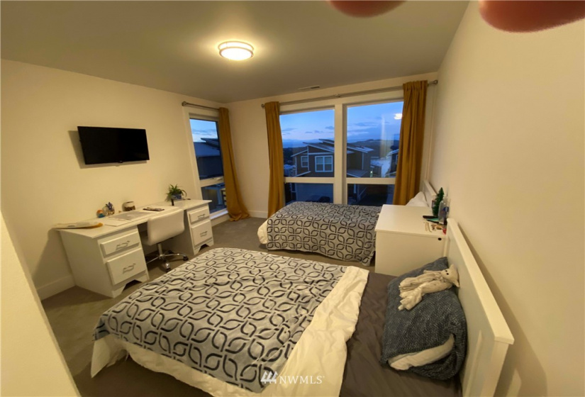 128 Blackfish, Bremerton, Washington 98310, 2 Bedrooms Bedrooms, ,2 BathroomsBathrooms,Residential,For Sale,Blackfish,NWM1884836