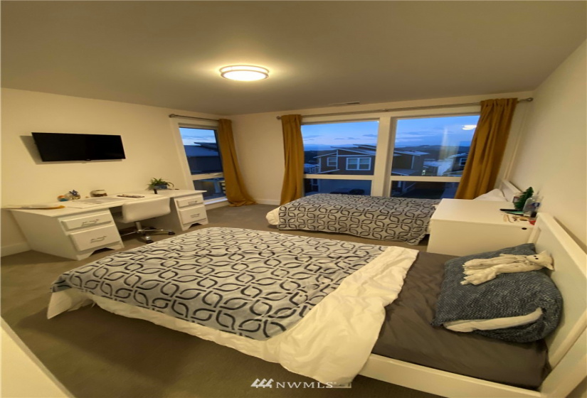 128 Blackfish, Bremerton, Washington 98310, 2 Bedrooms Bedrooms, ,2 BathroomsBathrooms,Residential,For Sale,Blackfish,NWM1884836