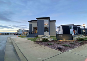 128 Blackfish, Bremerton, Washington 98310, 2 Bedrooms Bedrooms, ,2 BathroomsBathrooms,Residential,For Sale,Blackfish,NWM1884836