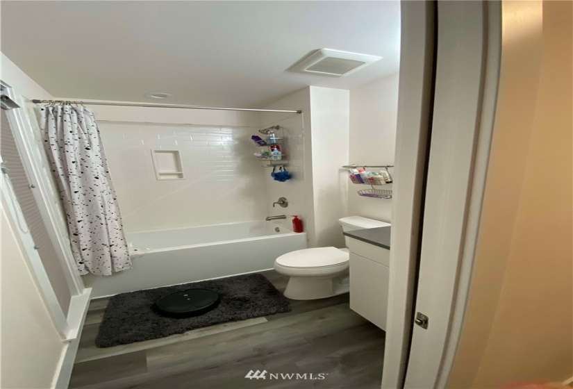 128 Blackfish, Bremerton, Washington 98310, 2 Bedrooms Bedrooms, ,2 BathroomsBathrooms,Residential,For Sale,Blackfish,NWM1884836