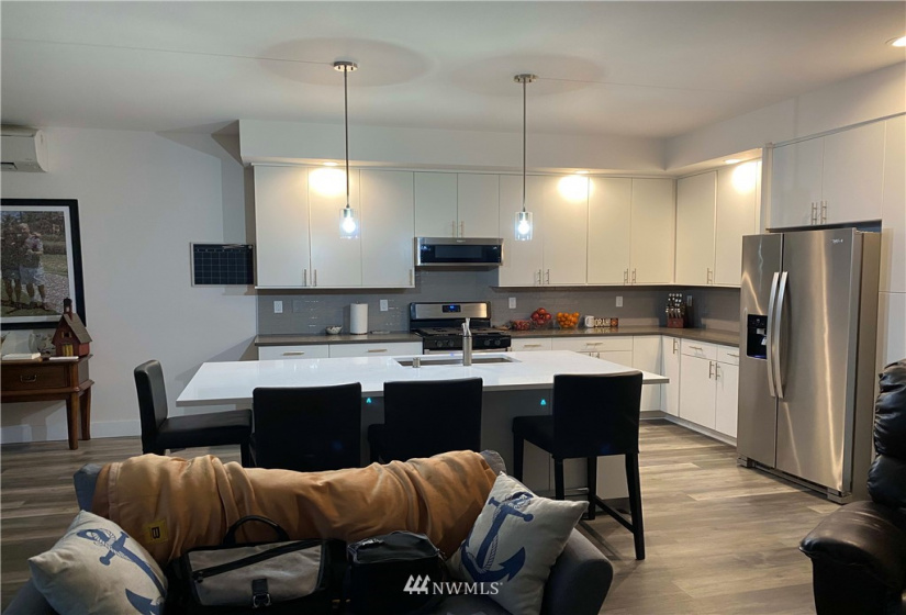 128 Blackfish, Bremerton, Washington 98310, 2 Bedrooms Bedrooms, ,2 BathroomsBathrooms,Residential,For Sale,Blackfish,NWM1884836