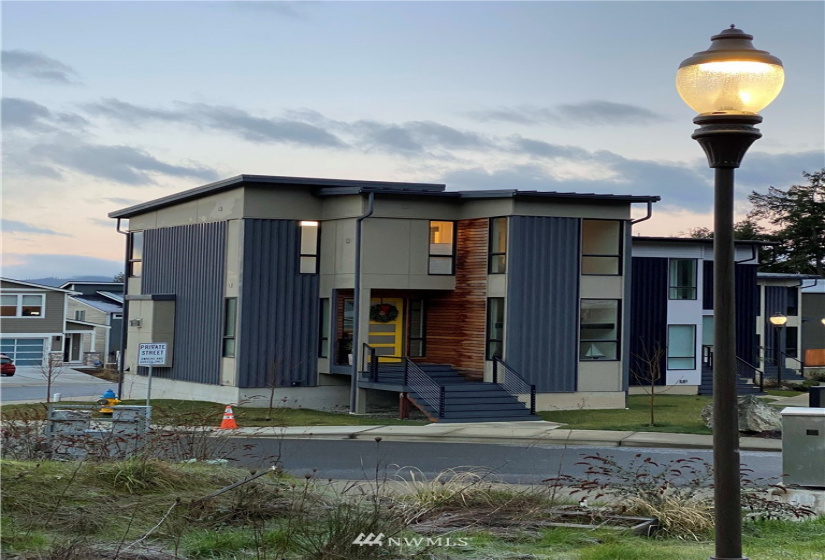 128 Blackfish, Bremerton, Washington 98310, 2 Bedrooms Bedrooms, ,2 BathroomsBathrooms,Residential,For Sale,Blackfish,NWM1884836