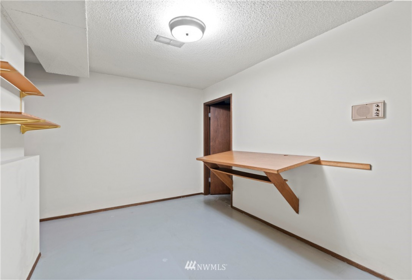 3323 158th, Lake Forest Park, Washington 98155, 4 Bedrooms Bedrooms, ,1 BathroomBathrooms,Residential,For Sale,158th,NWM1881459