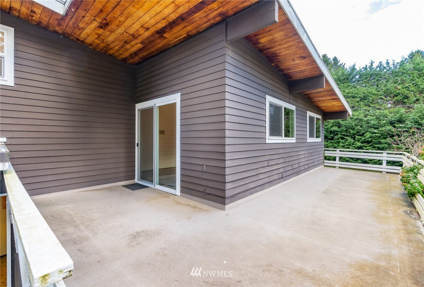 3323 158th, Lake Forest Park, Washington 98155, 4 Bedrooms Bedrooms, ,1 BathroomBathrooms,Residential,For Sale,158th,NWM1881459