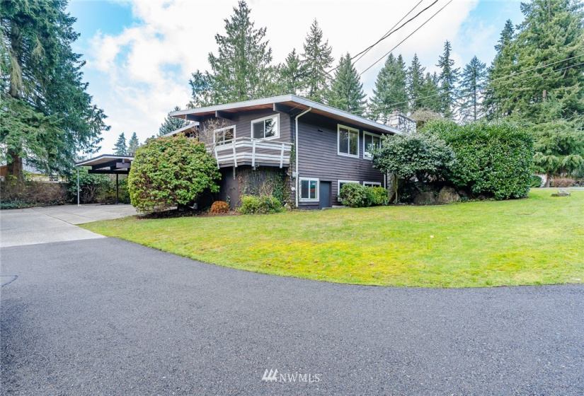 3323 158th, Lake Forest Park, Washington 98155, 4 Bedrooms Bedrooms, ,1 BathroomBathrooms,Residential,For Sale,158th,NWM1881459