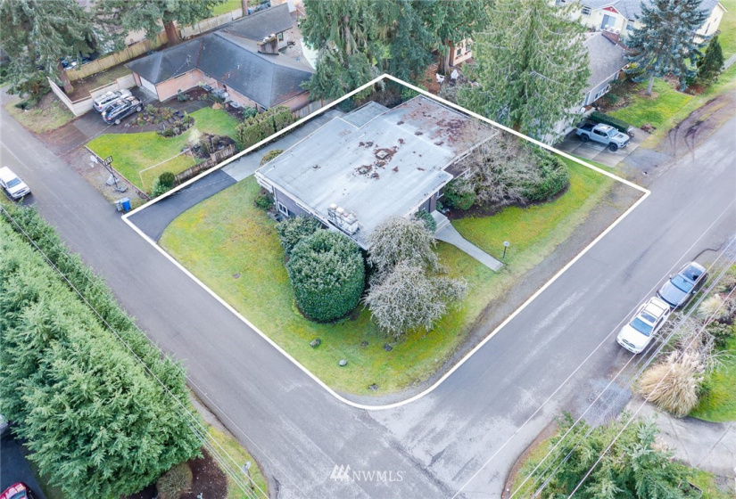 3323 158th, Lake Forest Park, Washington 98155, 4 Bedrooms Bedrooms, ,1 BathroomBathrooms,Residential,For Sale,158th,NWM1881459