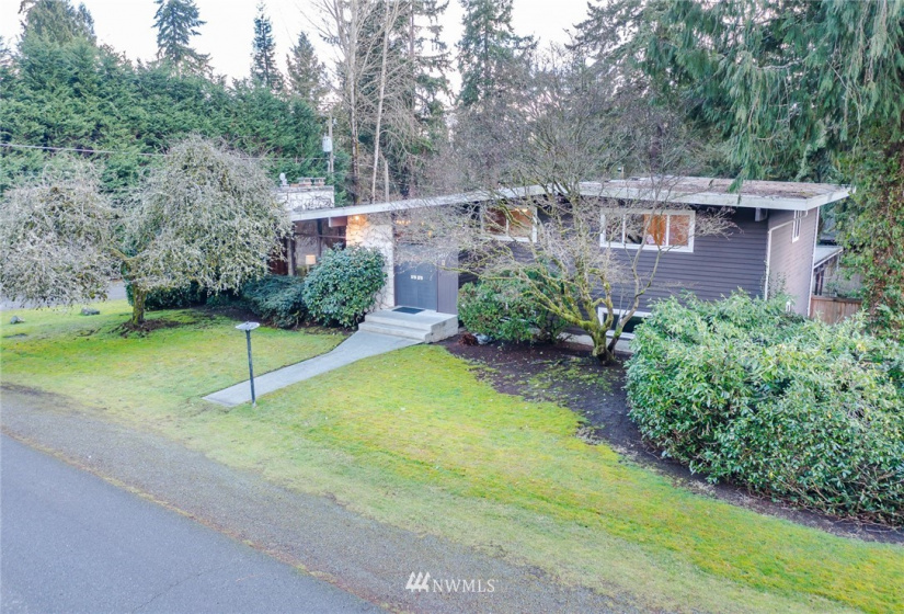 3323 158th, Lake Forest Park, Washington 98155, 4 Bedrooms Bedrooms, ,1 BathroomBathrooms,Residential,For Sale,158th,NWM1881459