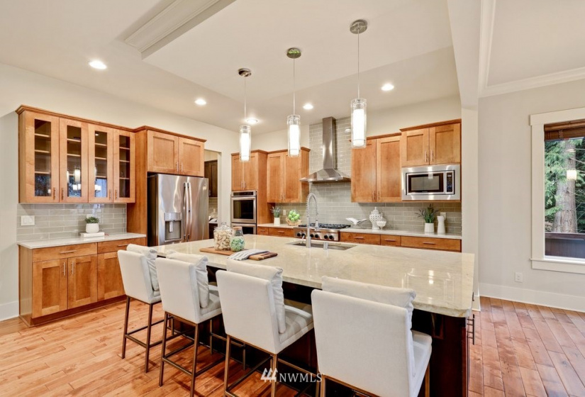 684 235th, Sammamish, Washington 98074, 5 Bedrooms Bedrooms, ,4 BathroomsBathrooms,Residential,For Sale,235th,NWM1883376