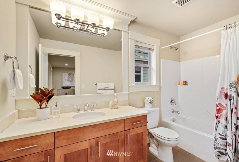 684 235th, Sammamish, Washington 98074, 5 Bedrooms Bedrooms, ,4 BathroomsBathrooms,Residential,For Sale,235th,NWM1883376