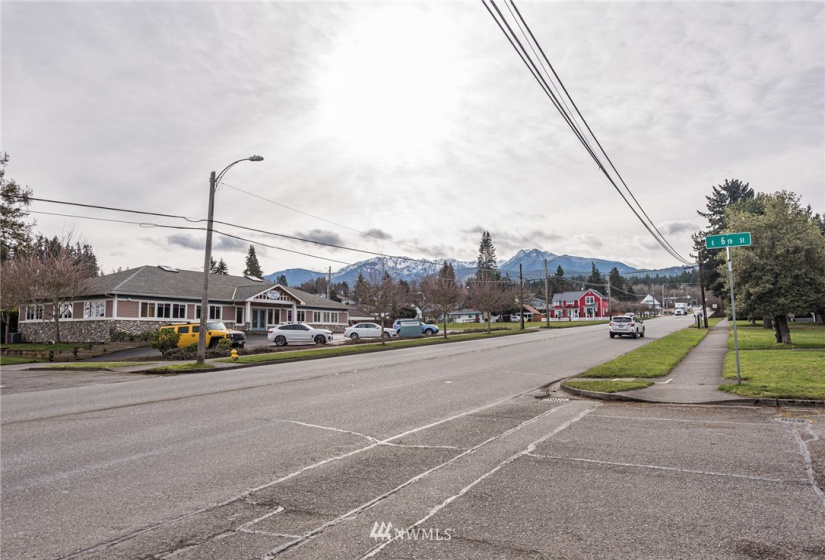 522 Race, Port Angeles, Washington 98362, 4 Bedrooms Bedrooms, ,2 BathroomsBathrooms,Residential,For Sale,Race,NWM1880412