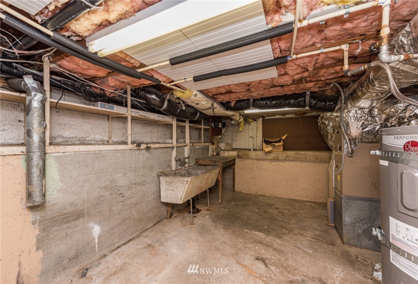 522 Race, Port Angeles, Washington 98362, 4 Bedrooms Bedrooms, ,2 BathroomsBathrooms,Residential,For Sale,Race,NWM1880412