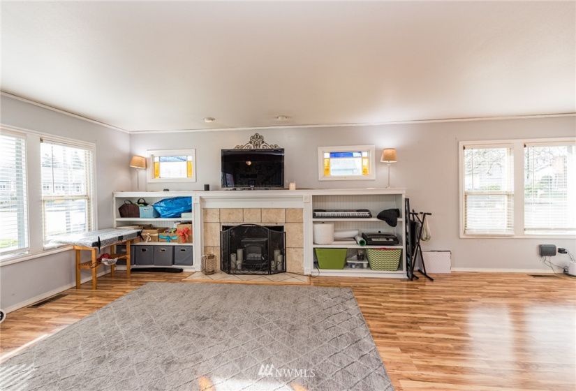 522 Race, Port Angeles, Washington 98362, 4 Bedrooms Bedrooms, ,2 BathroomsBathrooms,Residential,For Sale,Race,NWM1880412