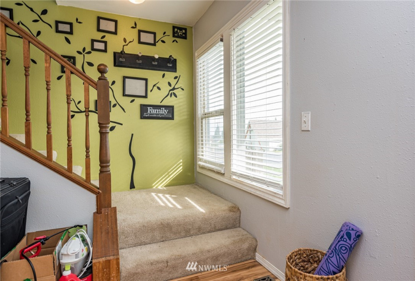 522 Race, Port Angeles, Washington 98362, 4 Bedrooms Bedrooms, ,2 BathroomsBathrooms,Residential,For Sale,Race,NWM1880412