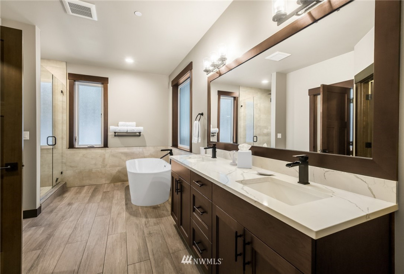 121 Wood Rose, Cle Elum, Washington 98922, 4 Bedrooms Bedrooms, ,4 BathroomsBathrooms,Residential,For Sale,Wood Rose,NWM1884286