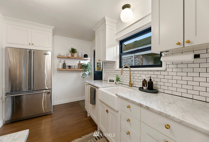 8014 20th, Seattle, Washington 98115, 3 Bedrooms Bedrooms, ,2 BathroomsBathrooms,Residential,For Sale,Hayes Park Add,20th,NWM1884249