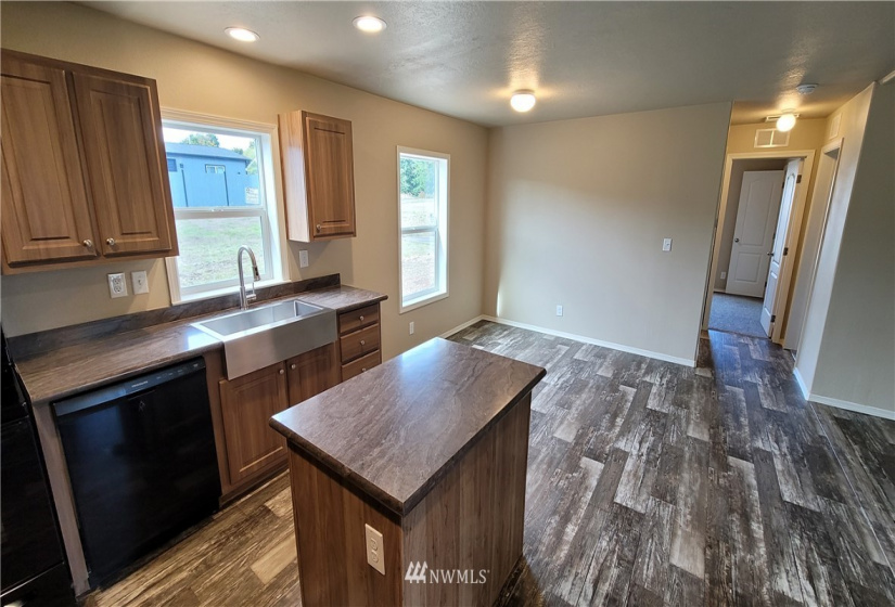 51 Freedom, Shelton, Washington 98584, 2 Bedrooms Bedrooms, ,2 BathroomsBathrooms,Residential,For Sale,Freedom,NWM1884903