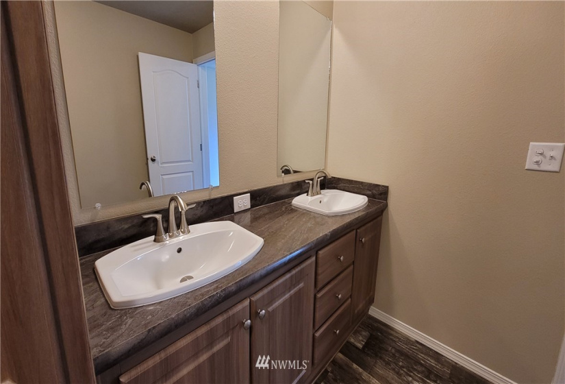 51 Freedom, Shelton, Washington 98584, 2 Bedrooms Bedrooms, ,2 BathroomsBathrooms,Residential,For Sale,Freedom,NWM1884903