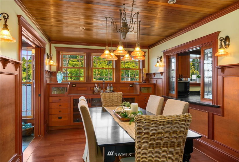 907 Northlake, Seattle, Washington 98103, 3 Bedrooms Bedrooms, ,2 BathroomsBathrooms,Residential,For Sale,Fremont Dock,Northlake,NWM1884160