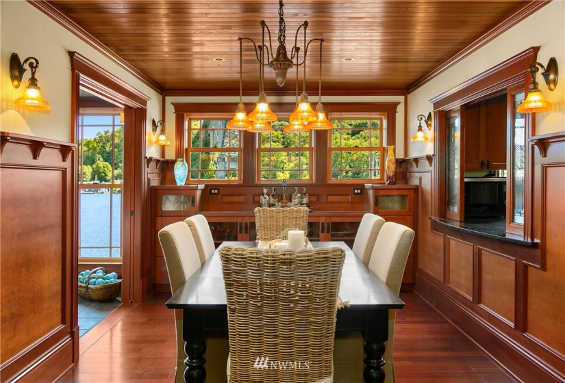 907 Northlake, Seattle, Washington 98103, 3 Bedrooms Bedrooms, ,2 BathroomsBathrooms,Residential,For Sale,Fremont Dock,Northlake,NWM1884160