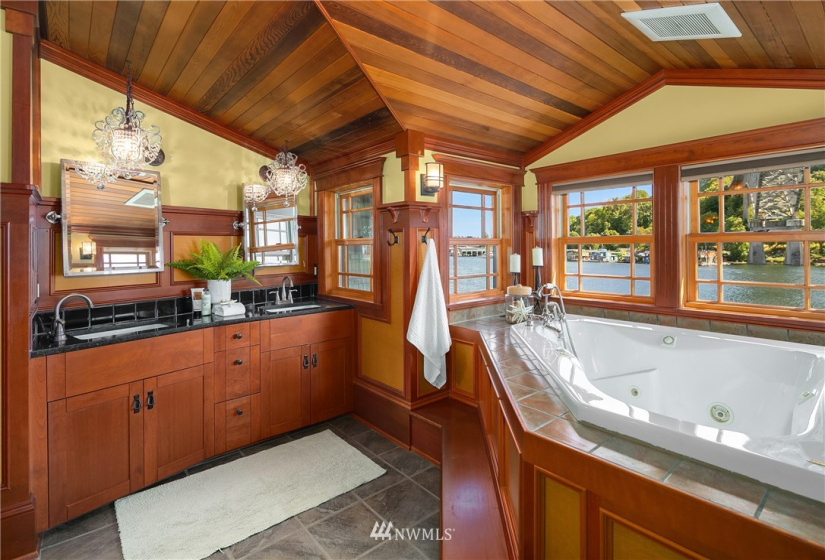 907 Northlake, Seattle, Washington 98103, 3 Bedrooms Bedrooms, ,2 BathroomsBathrooms,Residential,For Sale,Fremont Dock,Northlake,NWM1884160