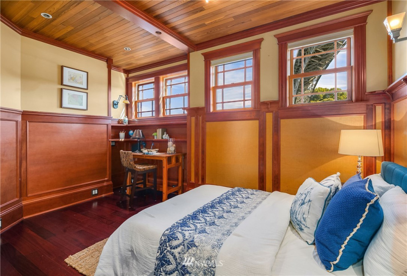 907 Northlake, Seattle, Washington 98103, 3 Bedrooms Bedrooms, ,2 BathroomsBathrooms,Residential,For Sale,Fremont Dock,Northlake,NWM1884160