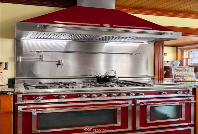 907 Northlake, Seattle, Washington 98103, 3 Bedrooms Bedrooms, ,2 BathroomsBathrooms,Residential,For Sale,Fremont Dock,Northlake,NWM1884160