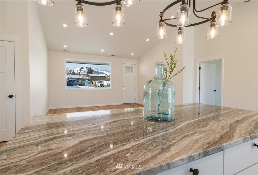 1840 Kristina, Wenatchee, Washington 98801, 3 Bedrooms Bedrooms, ,2 BathroomsBathrooms,Residential,For Sale,Kristina,NWM1884763