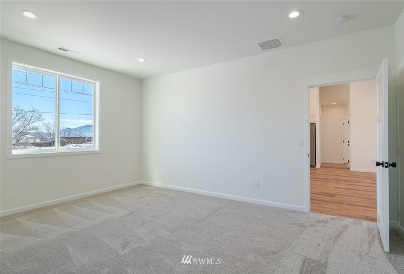 1840 Kristina, Wenatchee, Washington 98801, 3 Bedrooms Bedrooms, ,2 BathroomsBathrooms,Residential,For Sale,Kristina,NWM1884763