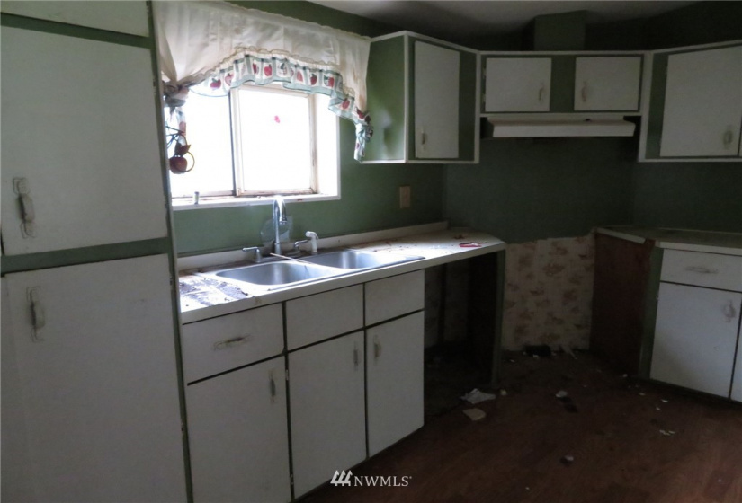 5811 314th, Roy, Washington 98580, 4 Bedrooms Bedrooms, ,1 BathroomBathrooms,Residential,For Sale,314th,NWM1884840