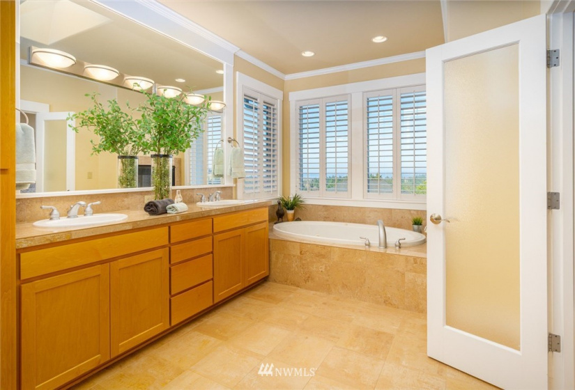 3613 55th, Tacoma, Washington 98422, 4 Bedrooms Bedrooms, ,3 BathroomsBathrooms,Residential,For Sale,The Summit At Dash Point,55th,NWM1884467