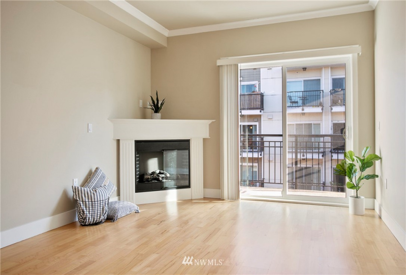 1015 Railroad, Bellingham, Washington 98225, 1 Bedroom Bedrooms, ,1 BathroomBathrooms,Residential,For Sale,Morse Square Condominium,Railroad,NWM1885005