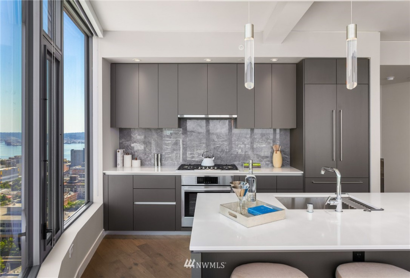 2510 6th, Seattle, Washington 98121, 2 Bedrooms Bedrooms, ,1 BathroomBathrooms,Residential,For Sale,Spire,6th,NWM1885014