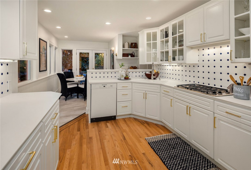 4015 Garfield, Seattle, Washington 98112, 5 Bedrooms Bedrooms, ,1 BathroomBathrooms,Residential,For Sale,Garfield,NWM1883537