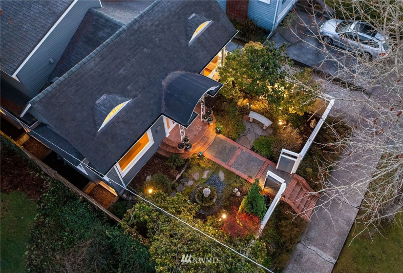 4015 Garfield, Seattle, Washington 98112, 5 Bedrooms Bedrooms, ,1 BathroomBathrooms,Residential,For Sale,Garfield,NWM1883537