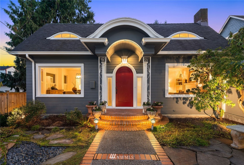 4015 Garfield, Seattle, Washington 98112, 5 Bedrooms Bedrooms, ,1 BathroomBathrooms,Residential,For Sale,Garfield,NWM1883537