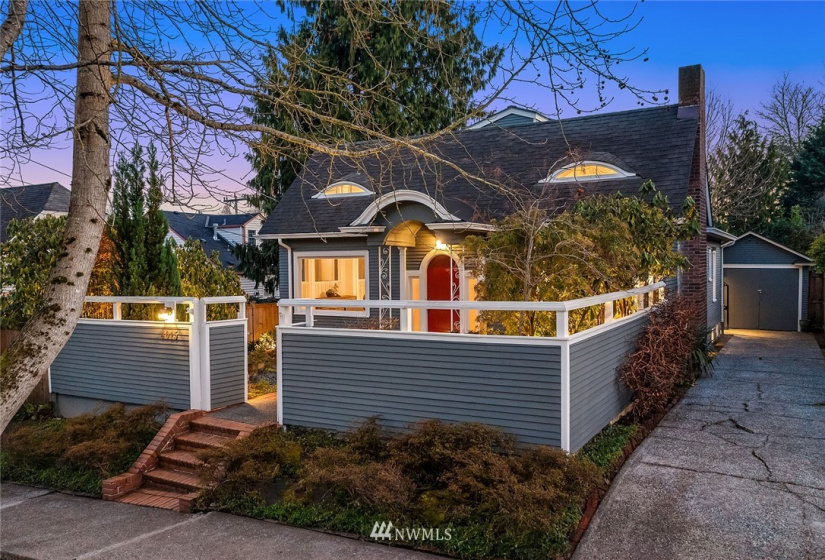 4015 Garfield, Seattle, Washington 98112, 5 Bedrooms Bedrooms, ,1 BathroomBathrooms,Residential,For Sale,Garfield,NWM1883537