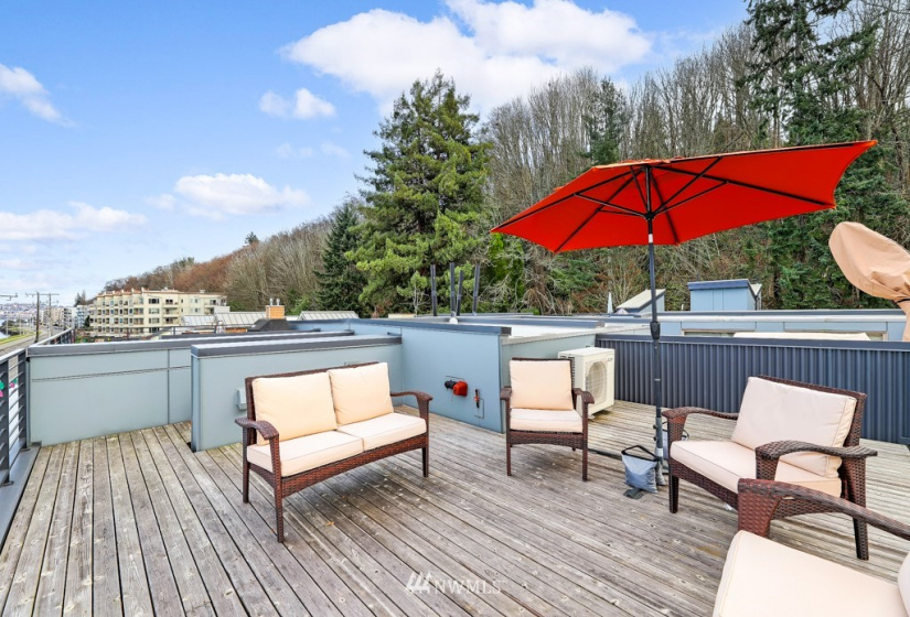 1706 Alki, Seattle, Washington 98116, 2 Bedrooms Bedrooms, ,Residential,For Sale,Alki,NWM1884805