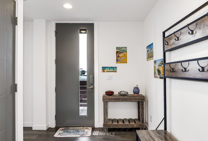 1706 Alki, Seattle, Washington 98116, 2 Bedrooms Bedrooms, ,Residential,For Sale,Alki,NWM1884805