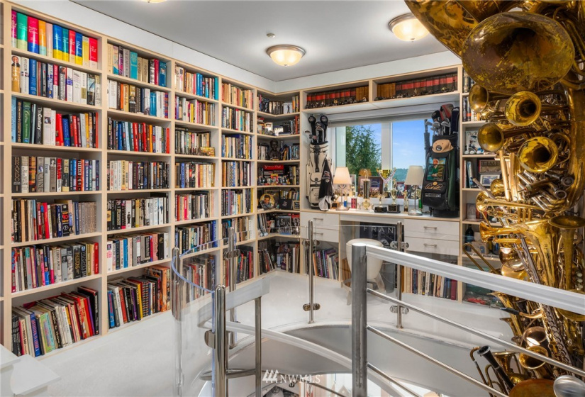 609 Mercer, Seattle, Washington 98119, 4 Bedrooms Bedrooms, ,4 BathroomsBathrooms,Residential,For Sale,Mercer Place II,Mercer,NWM1878095