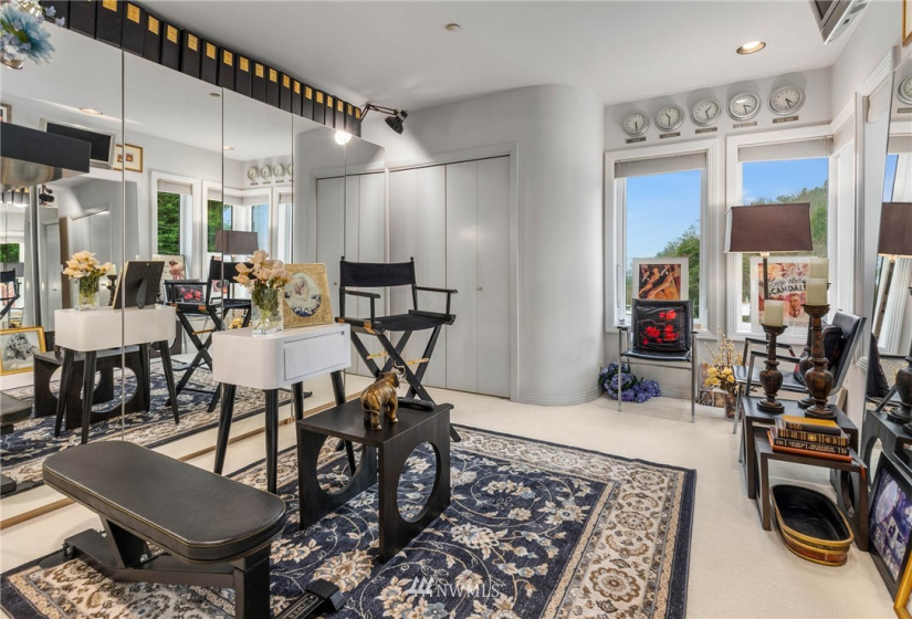 609 Mercer, Seattle, Washington 98119, 4 Bedrooms Bedrooms, ,4 BathroomsBathrooms,Residential,For Sale,Mercer Place II,Mercer,NWM1878095