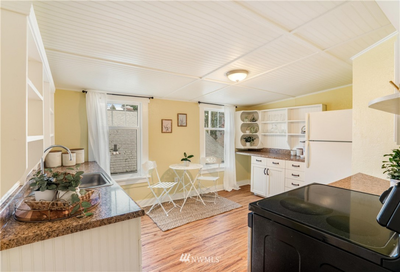 612 Central, Olympia, Washington 98506, 4 Bedrooms Bedrooms, ,1 BathroomBathrooms,Residential,For Sale,Central,NWM1884591