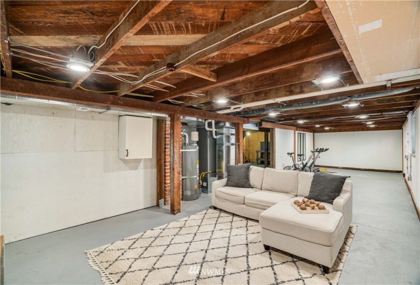 612 Central, Olympia, Washington 98506, 4 Bedrooms Bedrooms, ,1 BathroomBathrooms,Residential,For Sale,Central,NWM1884591