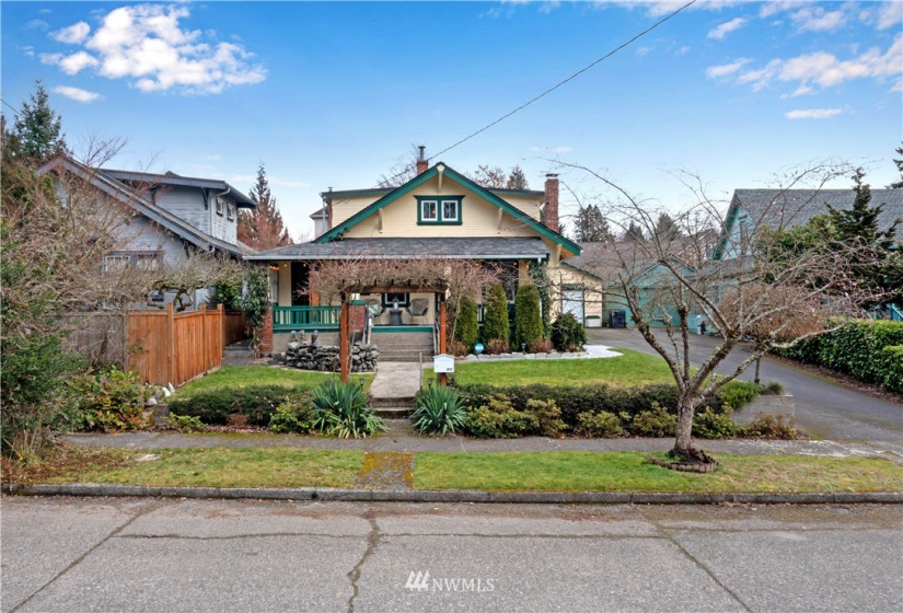 612 Central, Olympia, Washington 98506, 4 Bedrooms Bedrooms, ,1 BathroomBathrooms,Residential,For Sale,Central,NWM1884591