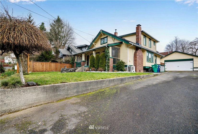 612 Central, Olympia, Washington 98506, 4 Bedrooms Bedrooms, ,1 BathroomBathrooms,Residential,For Sale,Central,NWM1884591