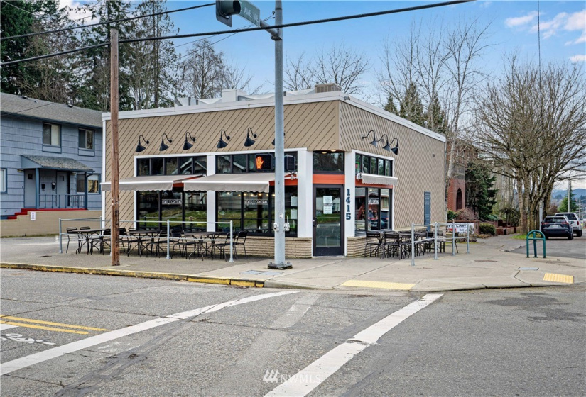 612 Central, Olympia, Washington 98506, 4 Bedrooms Bedrooms, ,1 BathroomBathrooms,Residential,For Sale,Central,NWM1884591