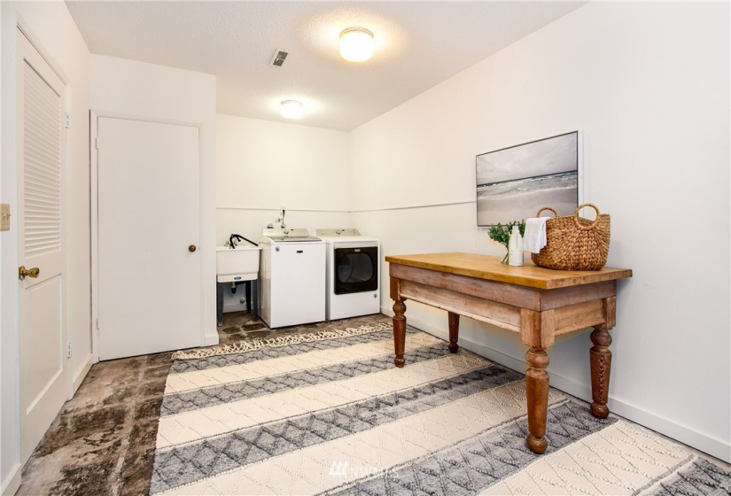 10845 Bill Point Bluff, Bainbridge Island, Washington 98110, 4 Bedrooms Bedrooms, ,2 BathroomsBathrooms,Residential,For Sale,Bill Point Bluff,NWM1883493