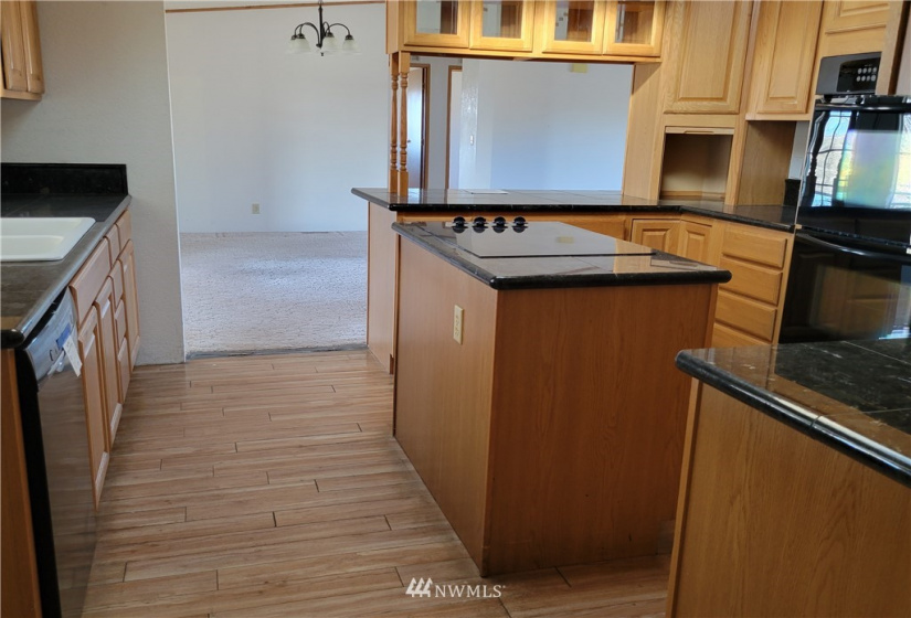 5656 Frontage, Ephrata, Washington 98823, 4 Bedrooms Bedrooms, ,2 BathroomsBathrooms,Residential,For Sale,Frontage,NWM1884690