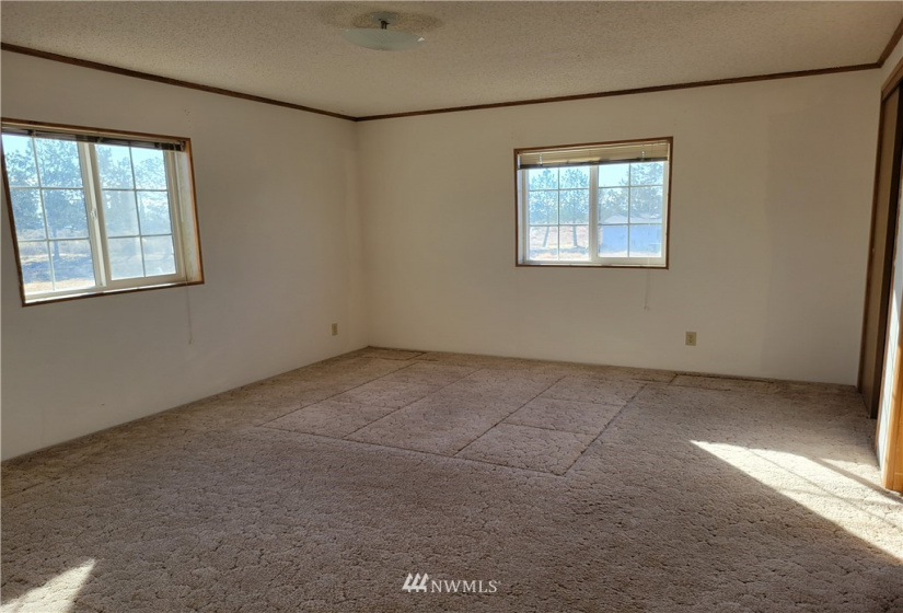 5656 Frontage, Ephrata, Washington 98823, 4 Bedrooms Bedrooms, ,2 BathroomsBathrooms,Residential,For Sale,Frontage,NWM1884690