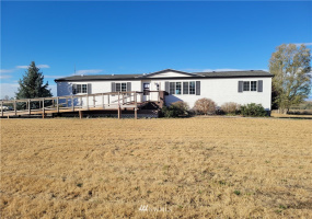 5656 Frontage, Ephrata, Washington 98823, 4 Bedrooms Bedrooms, ,2 BathroomsBathrooms,Residential,For Sale,Frontage,NWM1884690